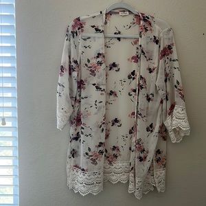 Cream floral loose fit size small